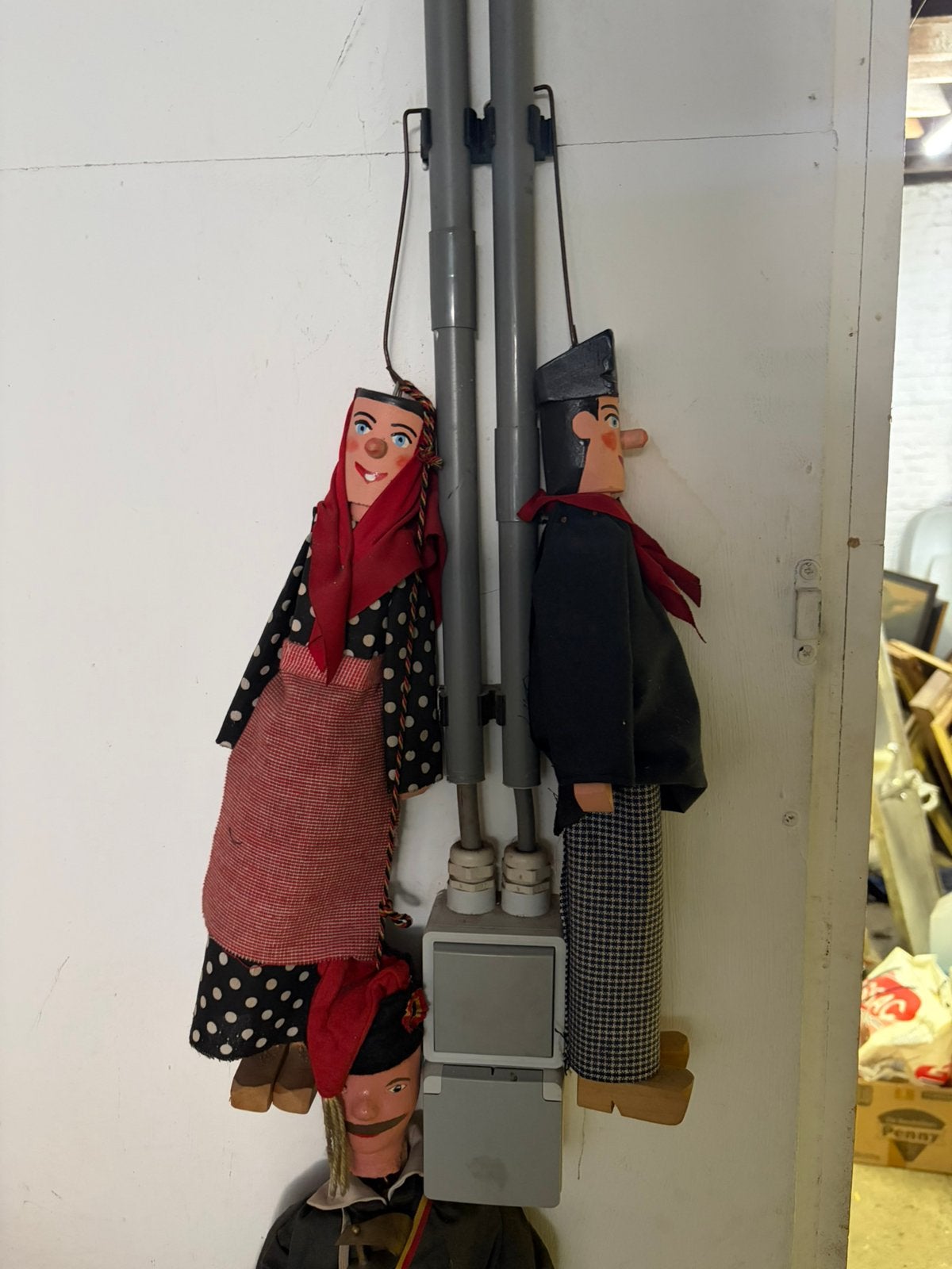 Marionnettes Originales, Enlèvement