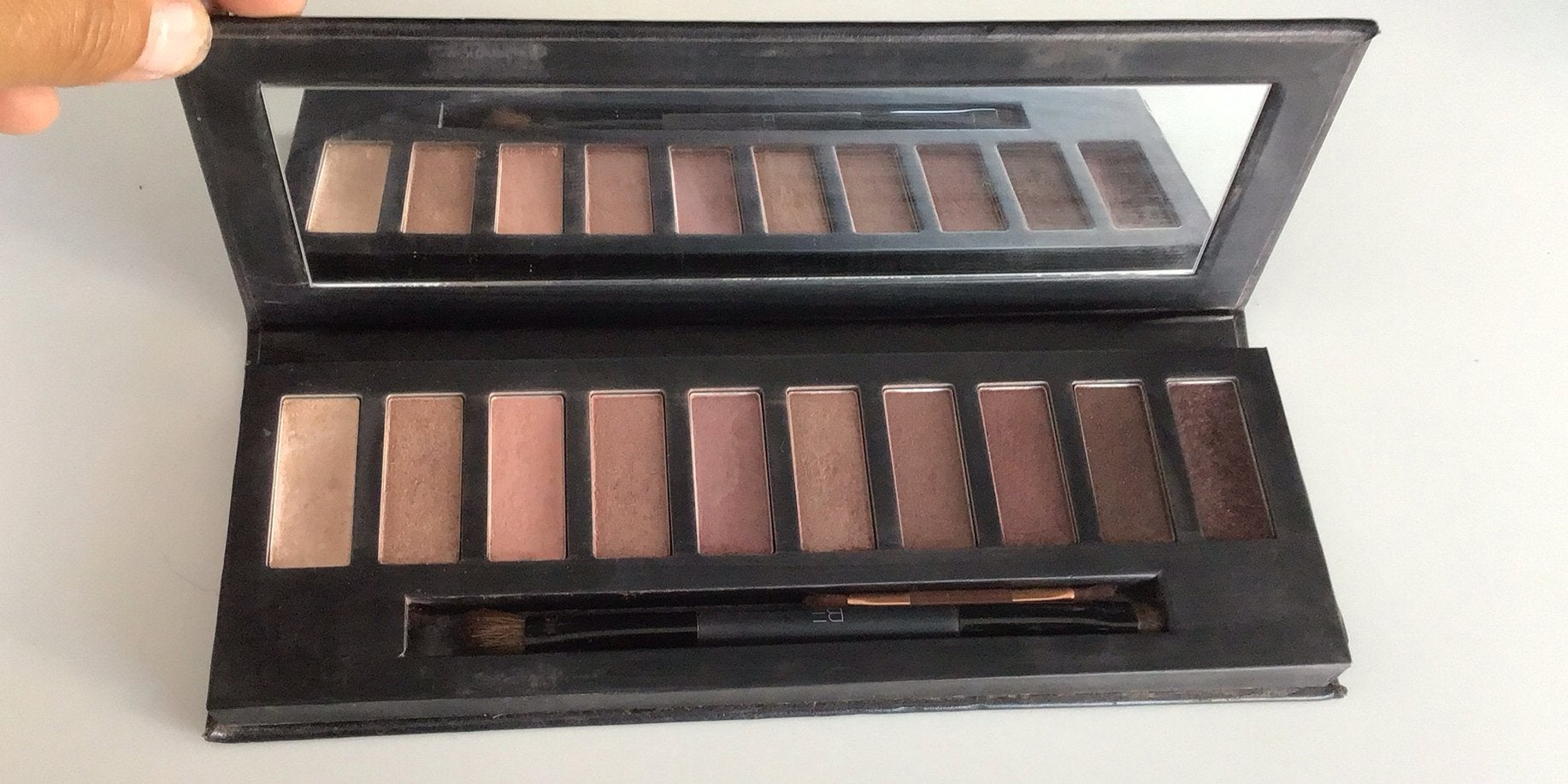 Palette de fards à paupières 10 teintes , avec miroir, Enlèvement, Comme neuf