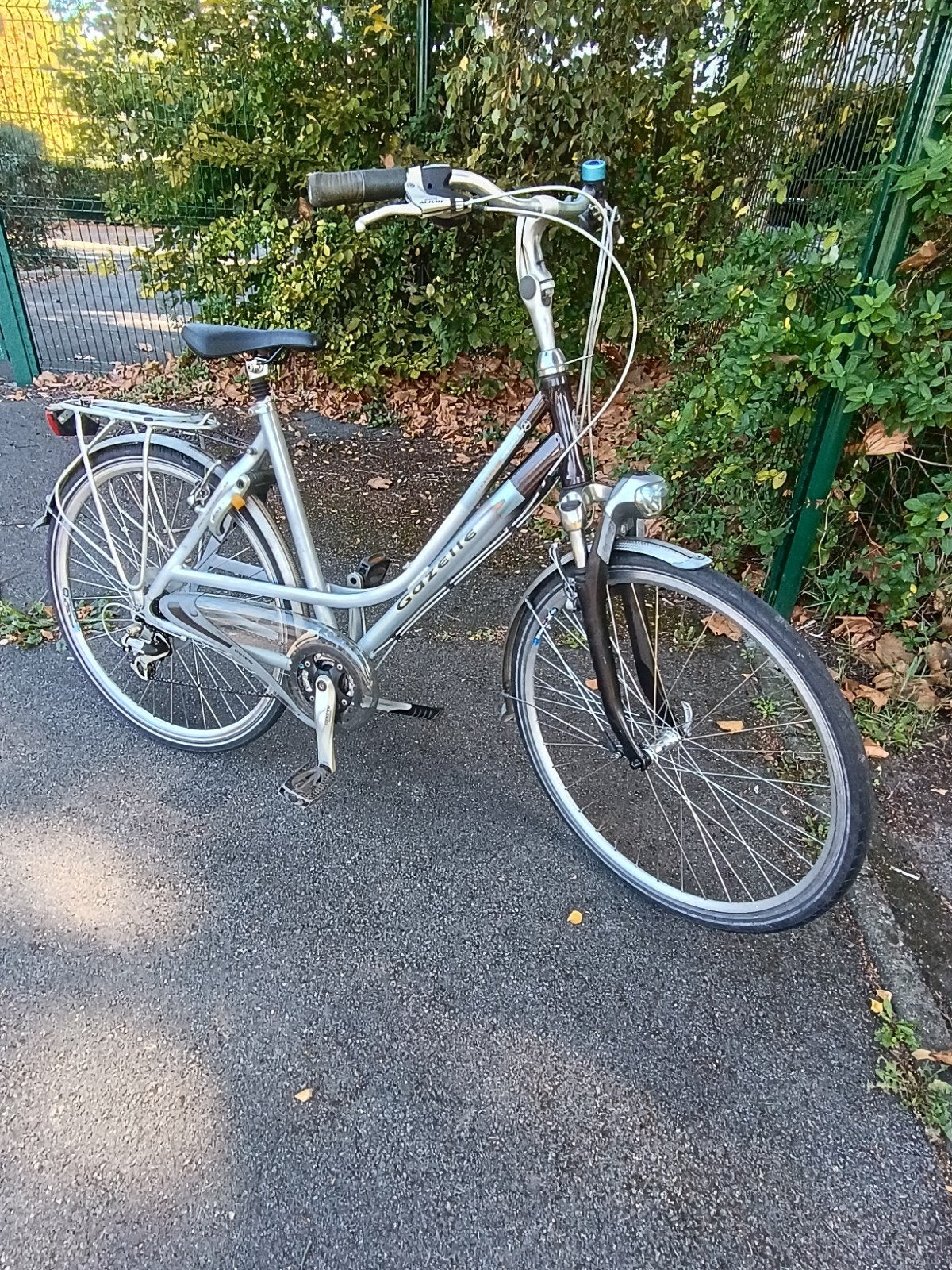 GAZELLE MEDEO 28 inch 24 V Nederlandse fiets, Ophalen, Velgrem, Versnellingen, Zo goed als nieuw