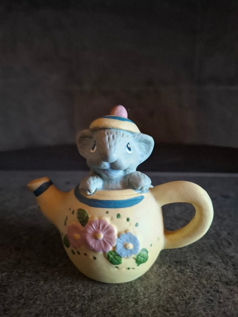 vintage kitsch muis in koffiepot, Antiek en Kunst, Antiek | Keramiek en Aardewerk, Ophalen
