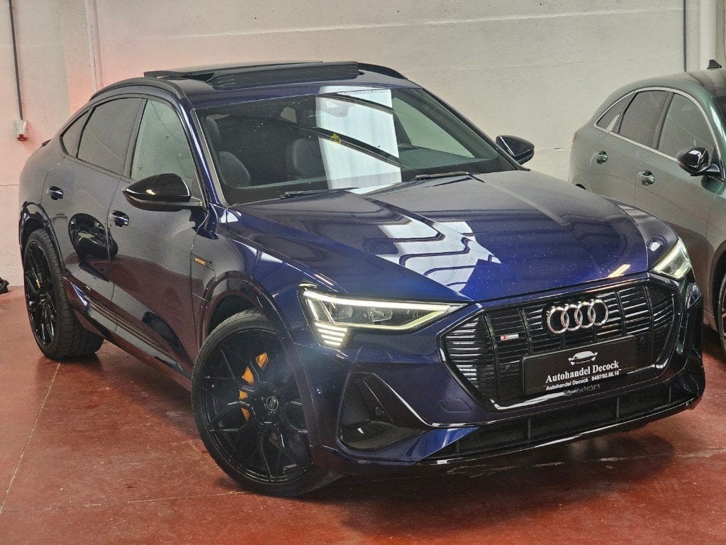 Audi Q8  etron 55 BLACK PACK SPORTBACK S LINE QUATTRO |PANO, Alcantara, 5 zetels, 5 deurs, SUV of Terreinwagen