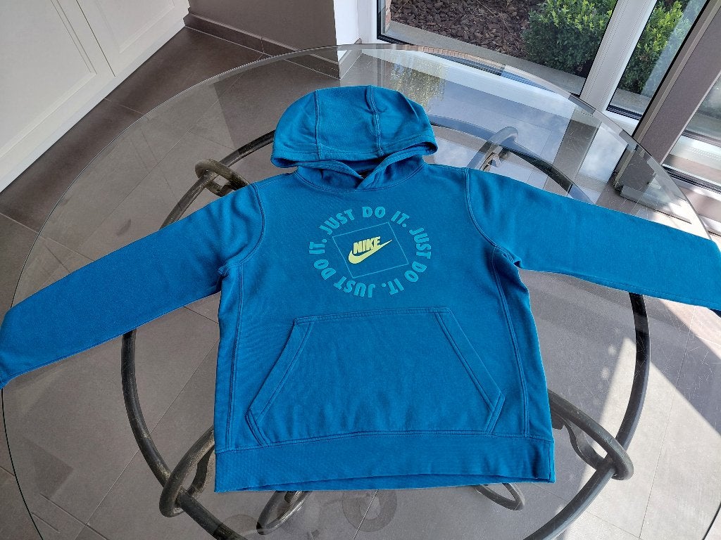 Pull Nike M 137-147cm, Enfants & Bébés, Garçon ou Fille, Enlèvement ou Envoi, Chemise ou À manches longues, Comme neuf