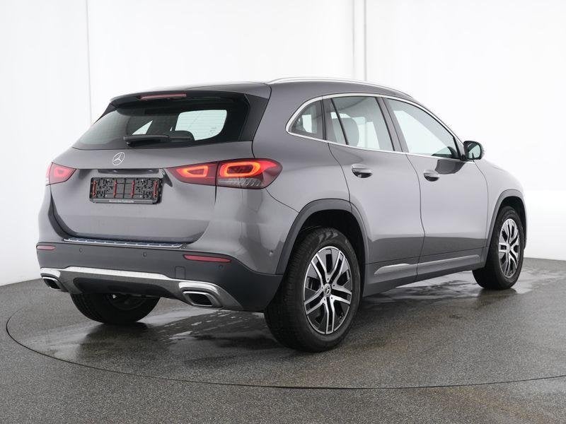 Mercedes-Benz GLA-Klasse 220 D 4MATIC Luxury Line | Dodehoek, Argent ou Gris, Achat, Entreprise, 2000 kg