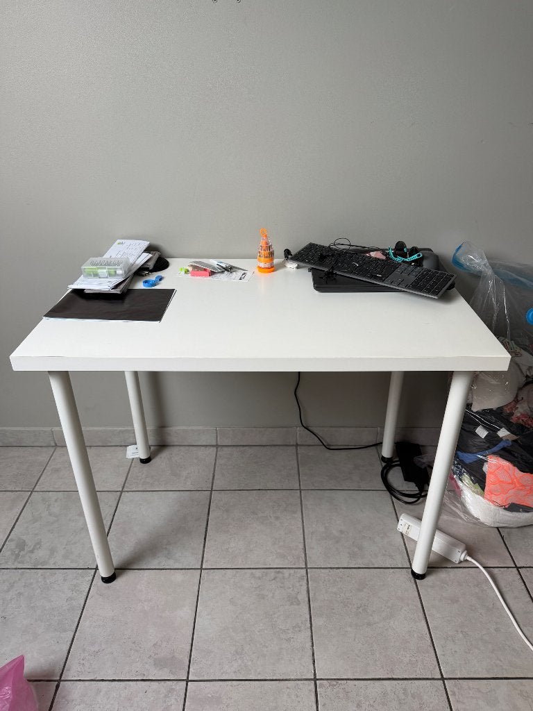 GRATUIT Table blanche IKEA, Enlèvement