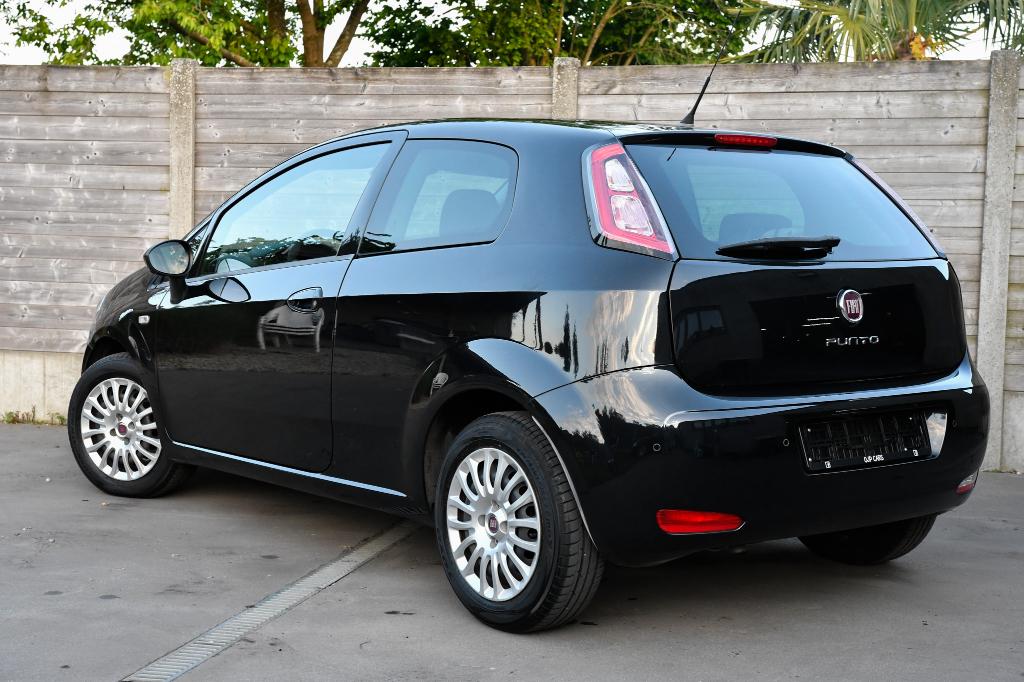 Fiat Punto 1,2*Bip*Led*67.000 km*, Auto's, Voorwielaandrijving, 1242 cc, Sound system, Zwart