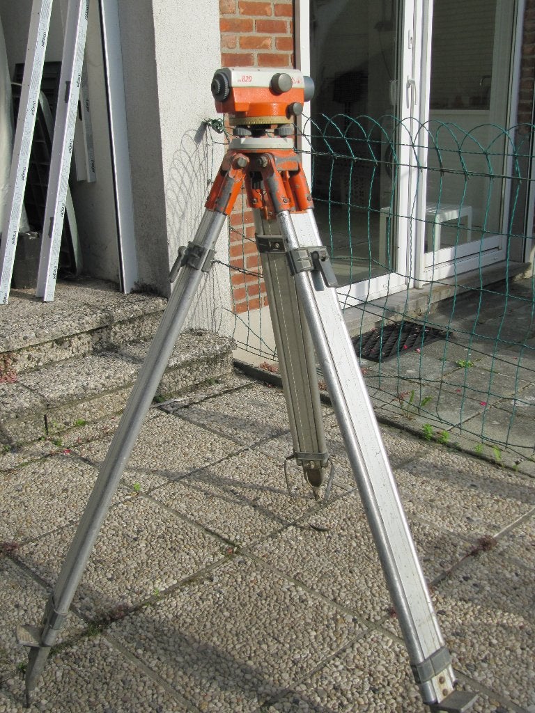 Lunette Leica NA820 de chantier, Bricolage & Construction, Enlèvement ou Envoi, Utilisé, Distance