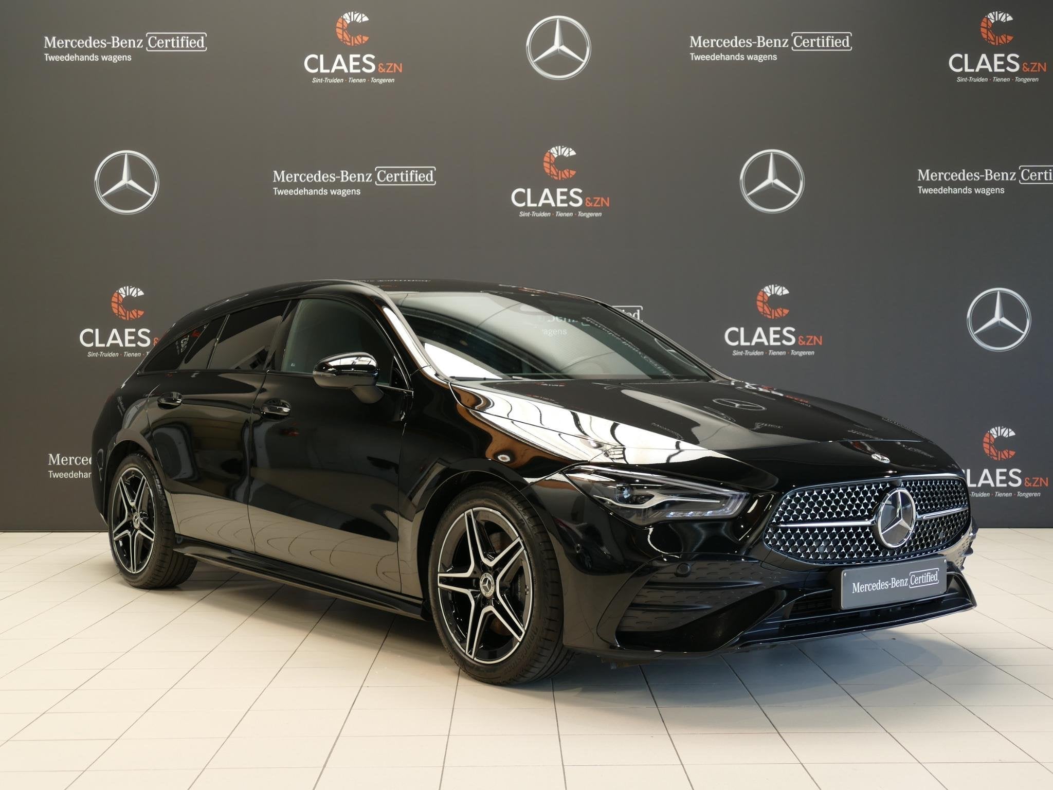 Mercedes-Benz CLA Shooting Brake 200 AMG Line - DOS 8827, Auto's, CLA, Stof, Gebruikt, 4 cilinders