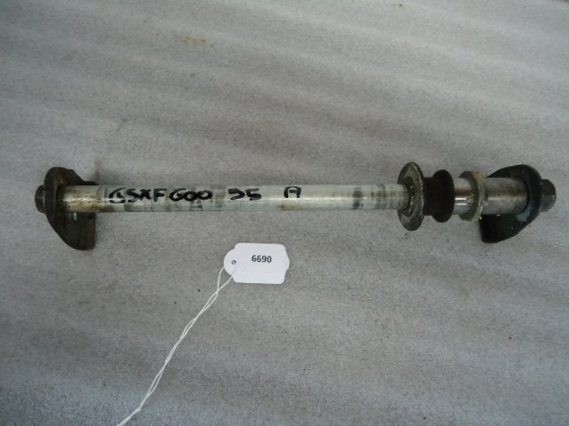 GSX750F 1988 - 1997 Suzuki As As achterwiel D1-10809, Motoren