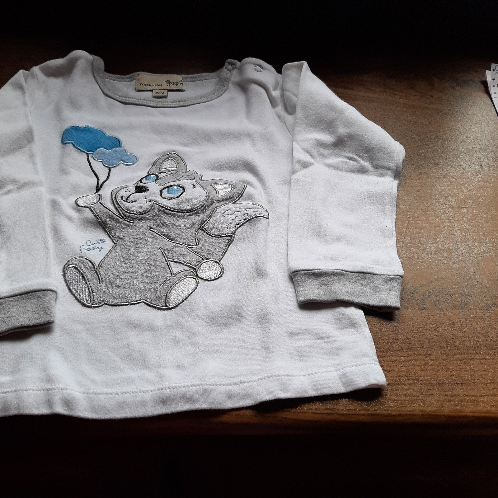 Mooie pyjama wit met hondje in grijs., Ophalen