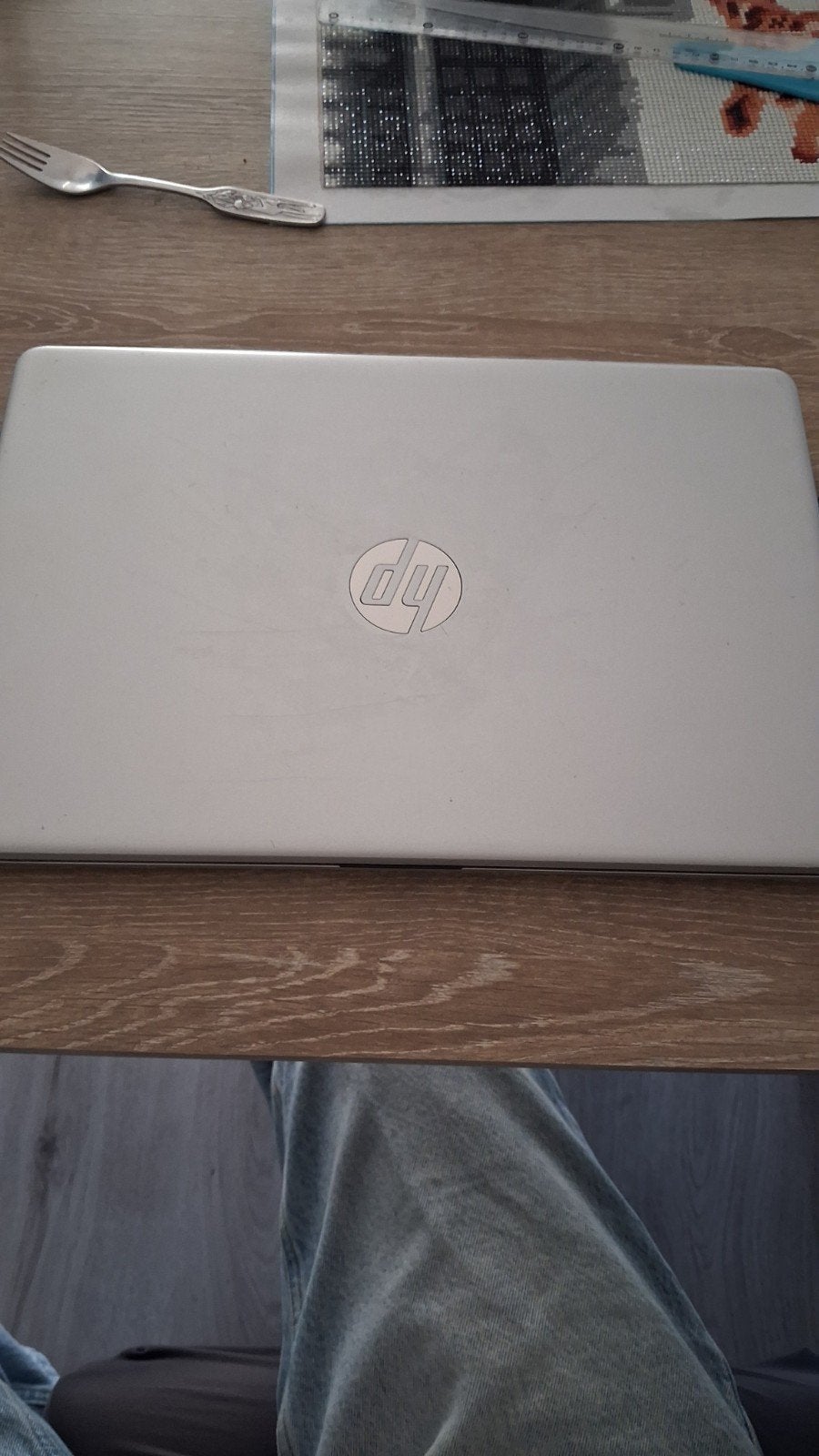 hp laptop grijs  kopen of ruilen tegen een iphone, Computers en Software, Ophalen, Gebruikt, 8 GB, SSD