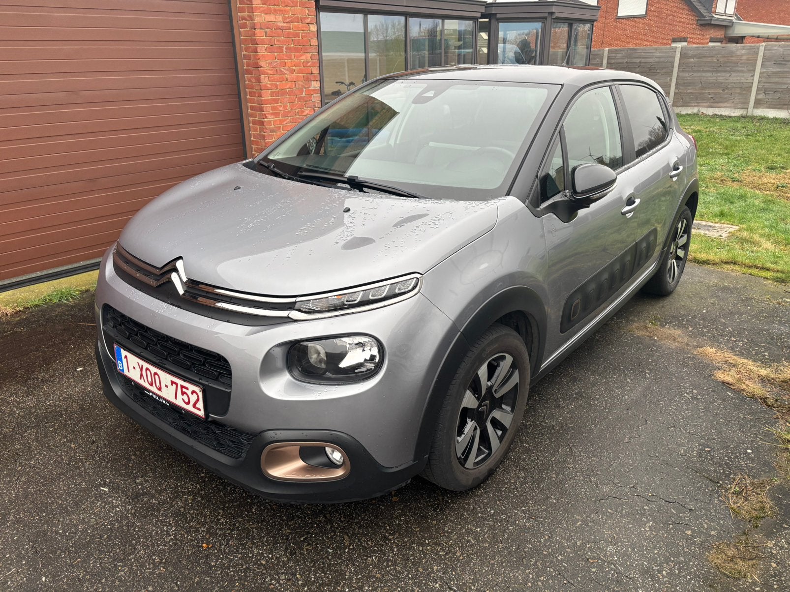 Citroen C3 1.2pure-tech bj.2020 38000km 100jarige editie, Voorwielaandrijving, Stof, Euro 6, USB