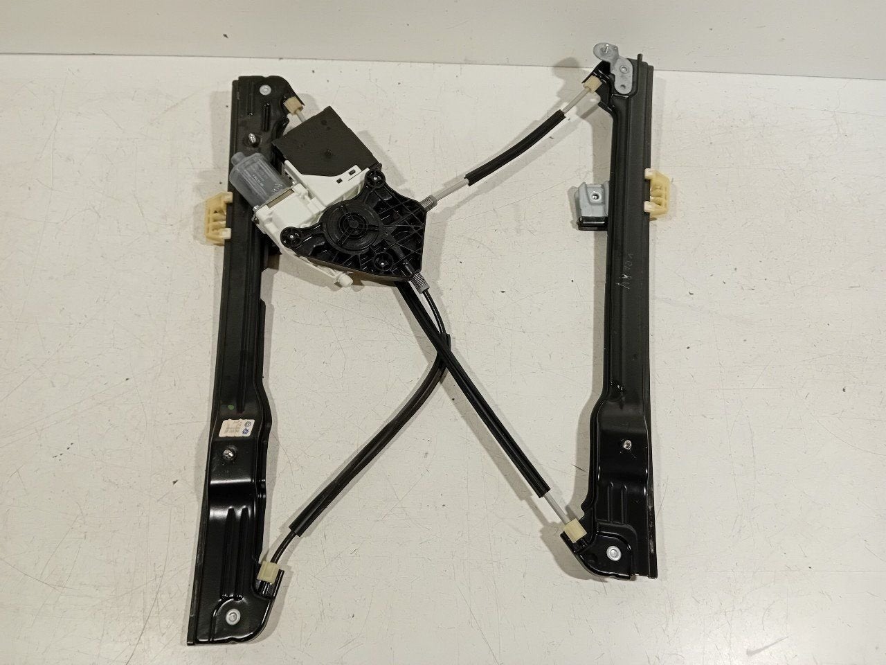 Raammechaniek elektrisch rechts voor Volkswagen Caddy, Onderdelen@venauto.nl, Van der Ven Autorecycling B.V., Gebruikt, Ettenseweg 76, 4706 PB Roosendaal, The Netherlands