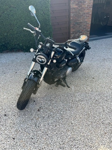Moto 125cc zo goed als nieuw, Chopper, Archive Motorcycle, Manuelle, 125 cm³