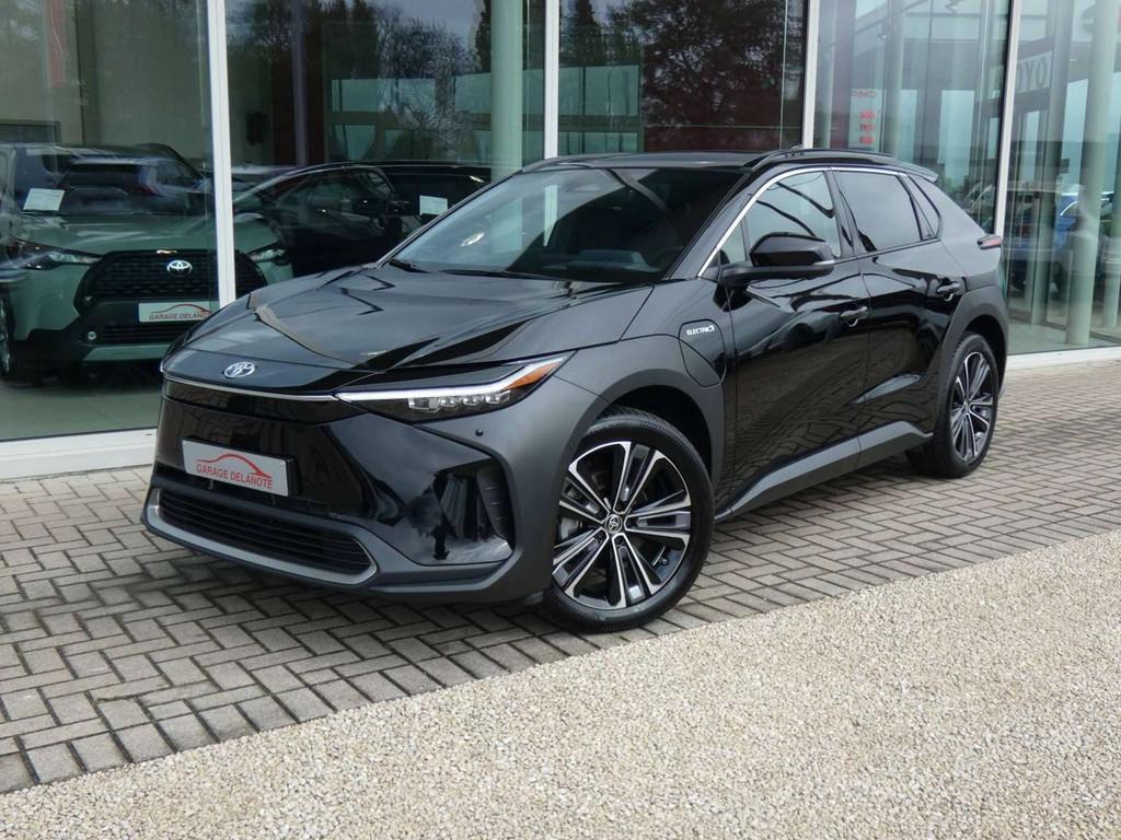 Toyota Bz4x AWD PREMIUM +Trekhaak +Pano dak +LEDER +JBL +360, Automaat, Gebruikt, Zwart, Zwart