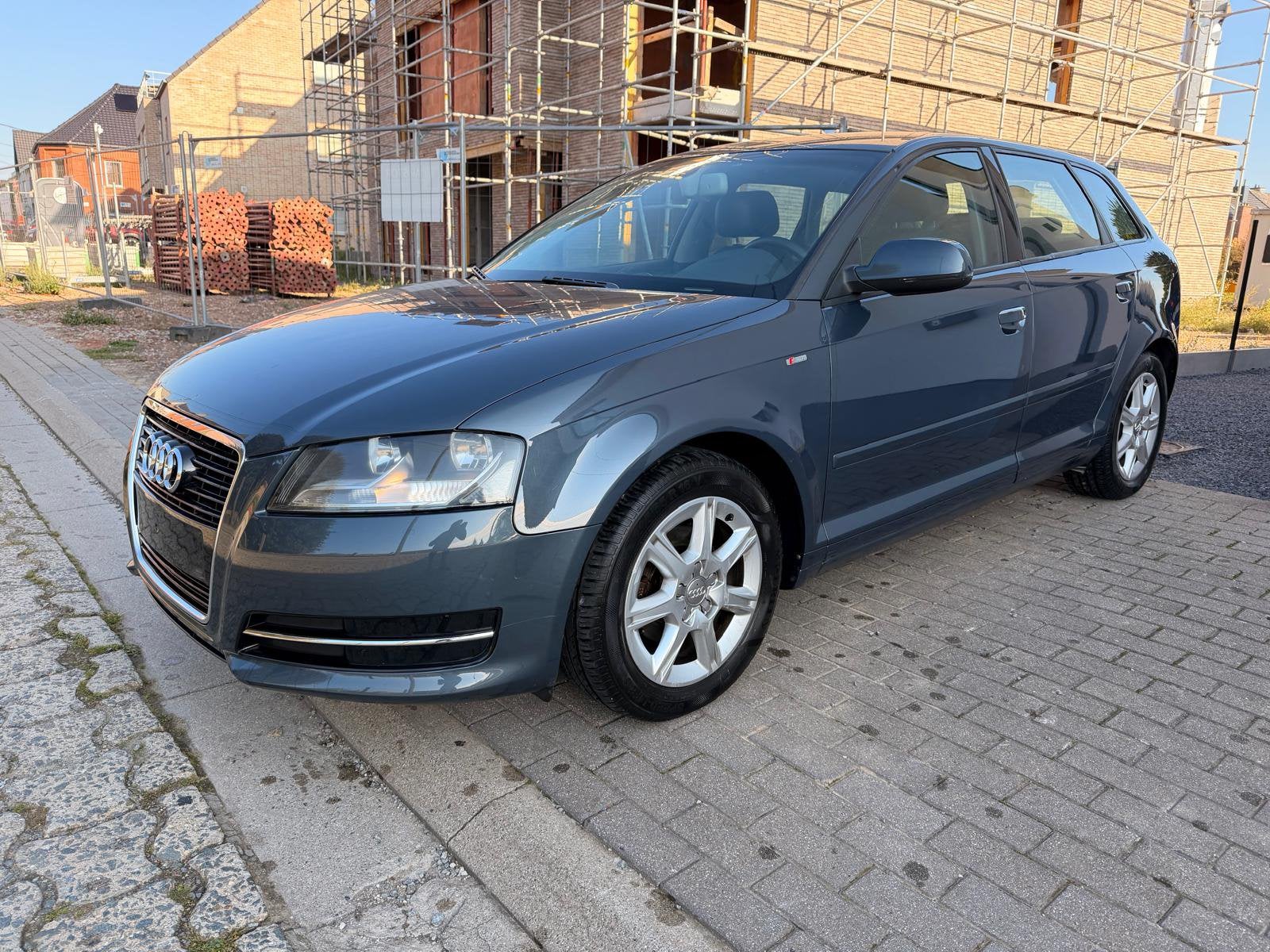 Audi A3 - Boite automatique - 1.2 TFSI, Cuir, Achat, Carnet d'entretien, 5 portes