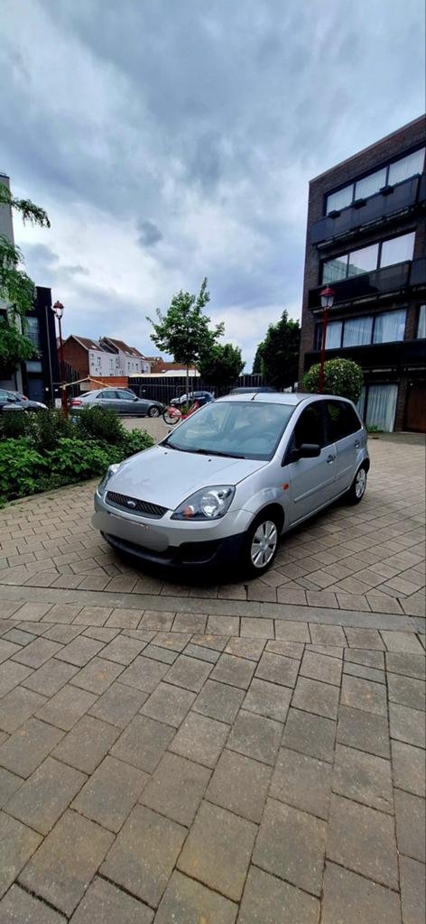 Ford fiesta 1.3cc benzine ct ok pink leaf 2650 eur, Bluetooth, Particulier, Te koop, Benzine