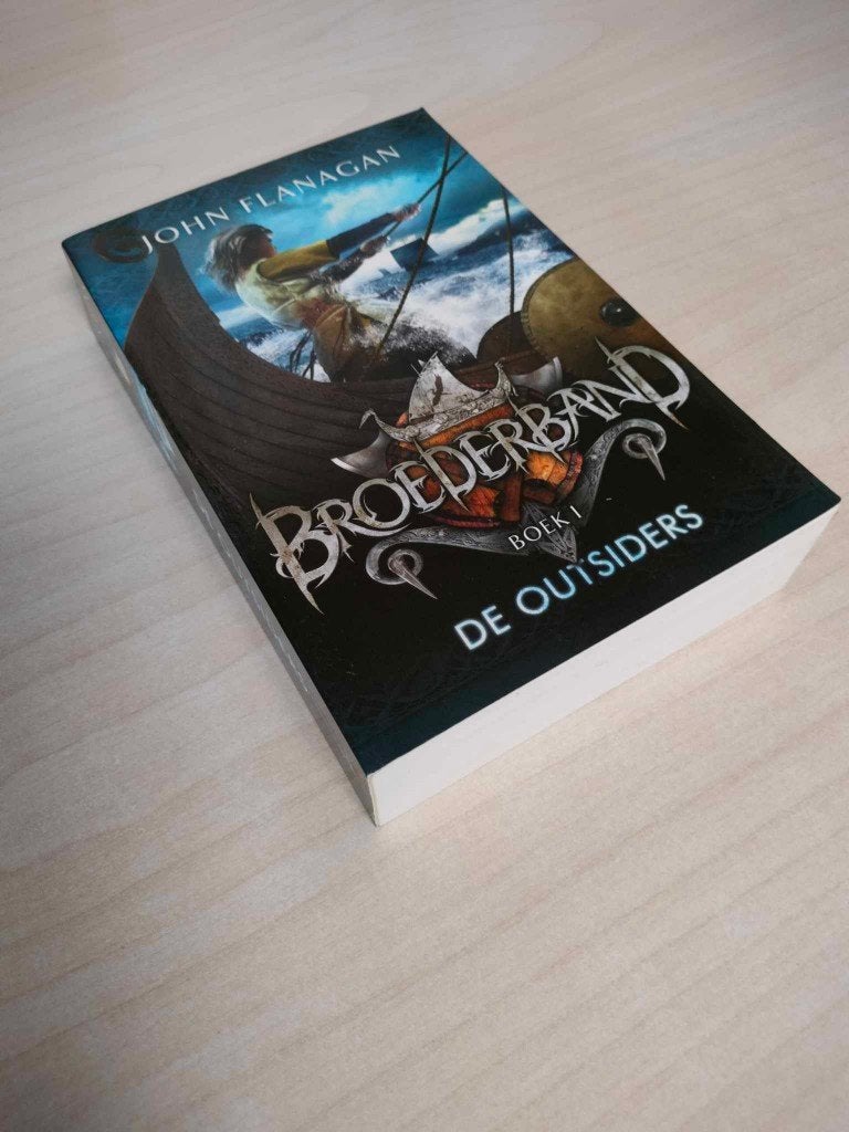 De Outsiders (Broederband deel 1), Enlèvement ou Envoi, Comme neuf, John Flanagan