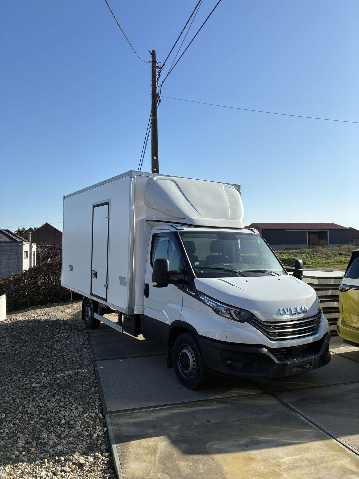 Iveco Daily 35S18 3.0 Turbo VGT Hi-Matic (bj 2022), Auto's, Automaat, Gebruikt, 4 cilinders, Iveco