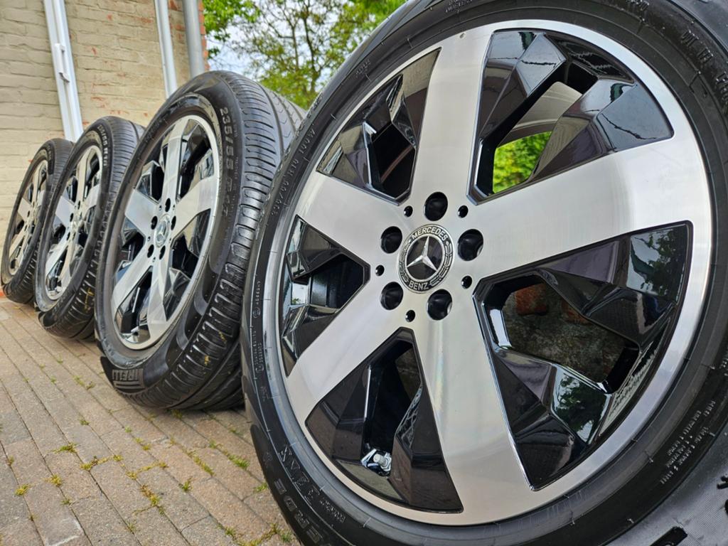 18" Mercedes GLA H247 GLB X247 zomerset 8mm Pirelli DEMO, Auto-onderdelen, 18 inch, Gebruikt, Banden en Velgen, Ophalen of Verzenden