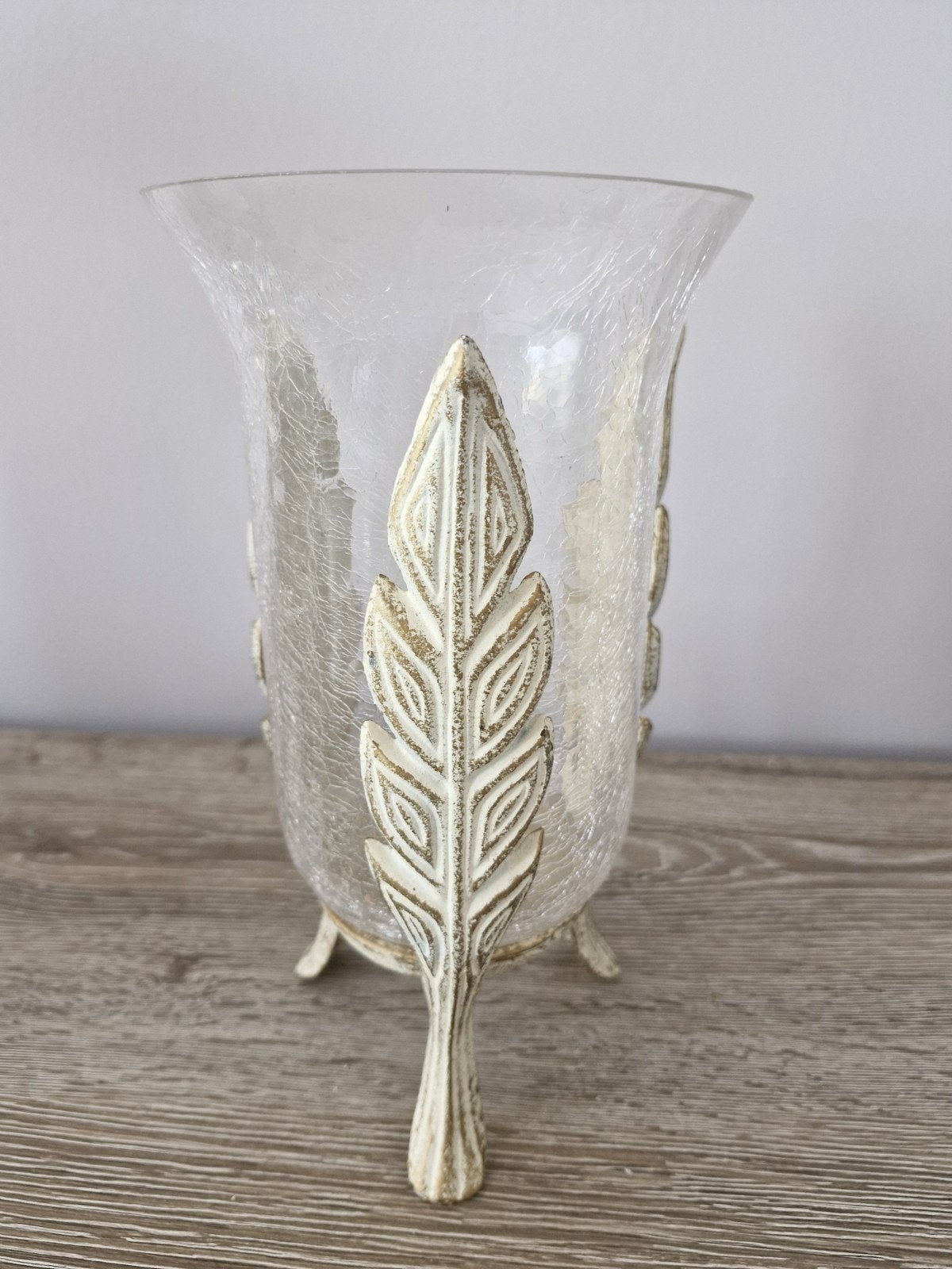 Vases, Enlèvement