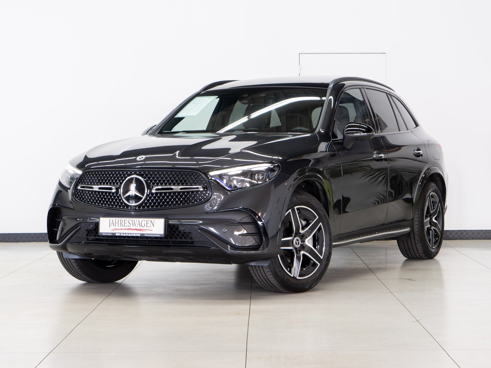 Mercedes-Benz GLC 300 e 4M AMG Premium Plus Night PANO 4W-st, Argent ou Gris, Achat, Entreprise, https://public.car-pass.be/vhr/e42189a5-4c22-4293-83ed-da3d794912f8