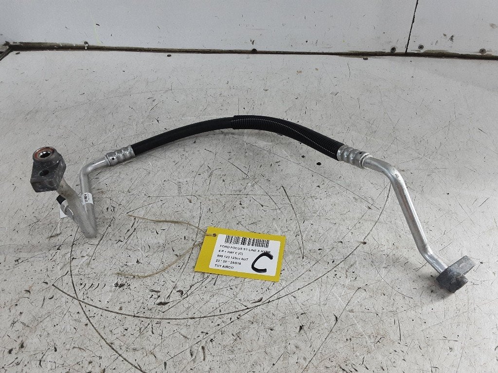 AIRCO LEIDING Ford Focus 4 (01-2018/12-2025) (LX6119N601AA), Gebruikt, Henry-Ford-Straße  1
50735  Köln, DE, Ford-Werke GmbH, Kunden@ford.com