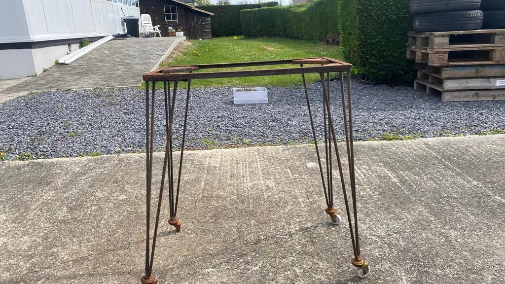 pied de table vintage, Jardin & Terrasse, Enlèvement, Comme neuf
