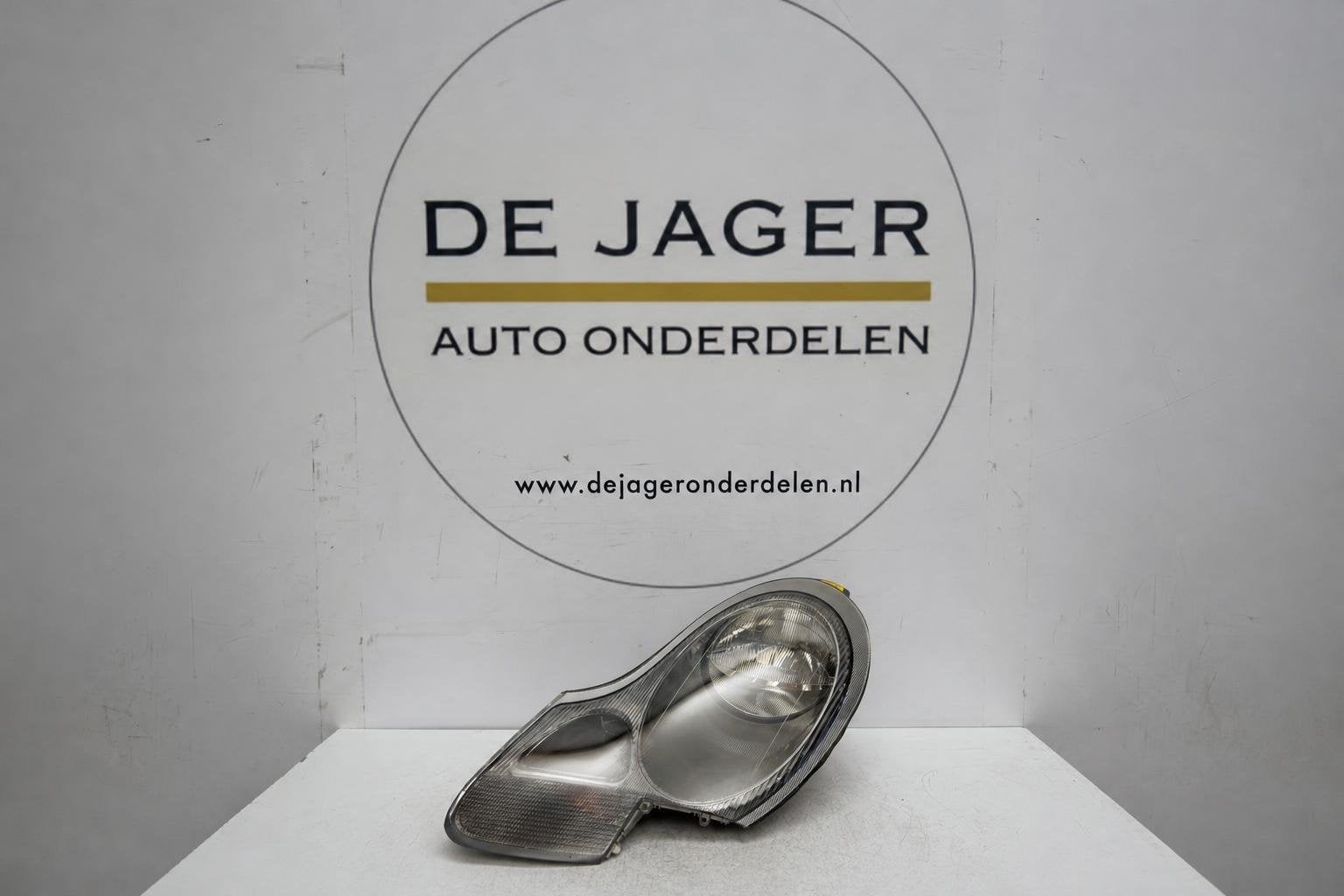 Phare gauche Porsche Boxster 986 98663103117, Porscheplatz 1
70435  Stuttgart, DE, Porsche, Info@porsche.de, Utilisé