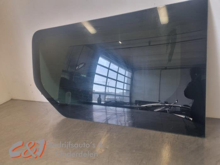Vitre 2portes arrière gauche d'un Renault Trafic, Renault, -, 3 mois de garantie, Utilisé