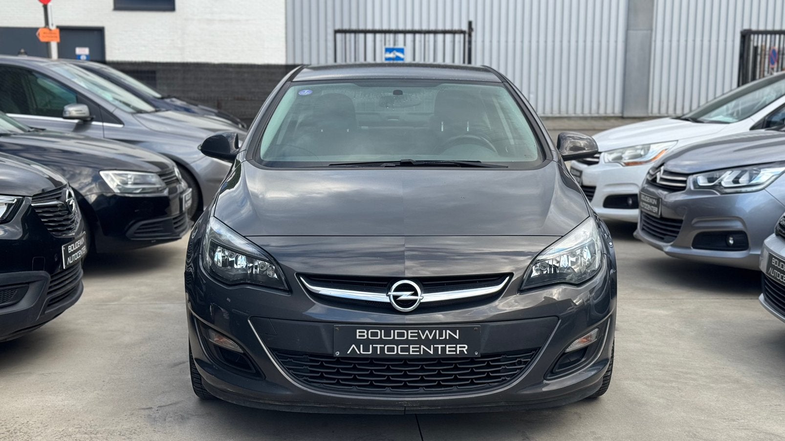 Opel Astra Notchback 1.4Benzine Topstaat 2012 Garantie, Voorwielaandrijving, Stof, Zwart, Handgeschakeld