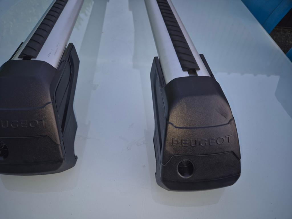 Originele dakdragers peugeot 3005/3008, Ophalen