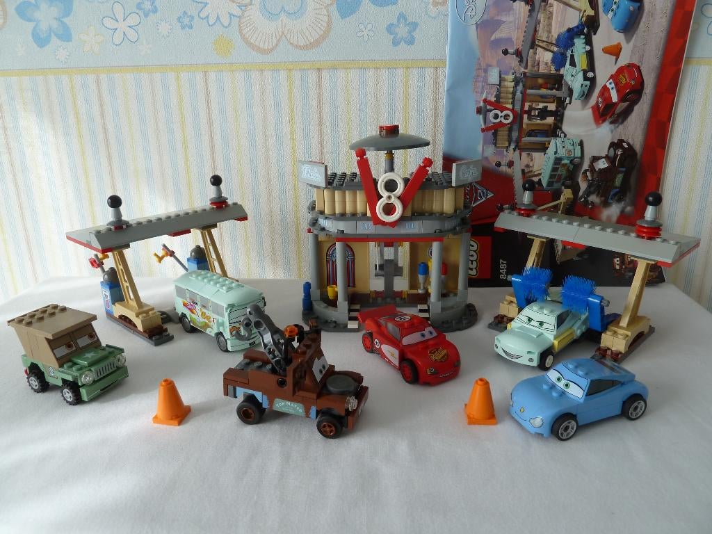 Lego Cars Original Movie 8487 Flo's V8 Café, Lego, Ensemble complet, Enlèvement ou Envoi, Overige thema's