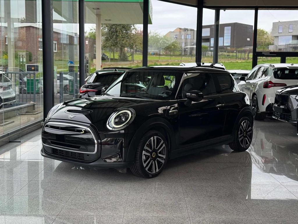 MINI Cooper SE 3-deurs / LEER / CAM / HARMAN-KARDON / HUD /, Automaat, 4 zetels, Gebruikt, Berline