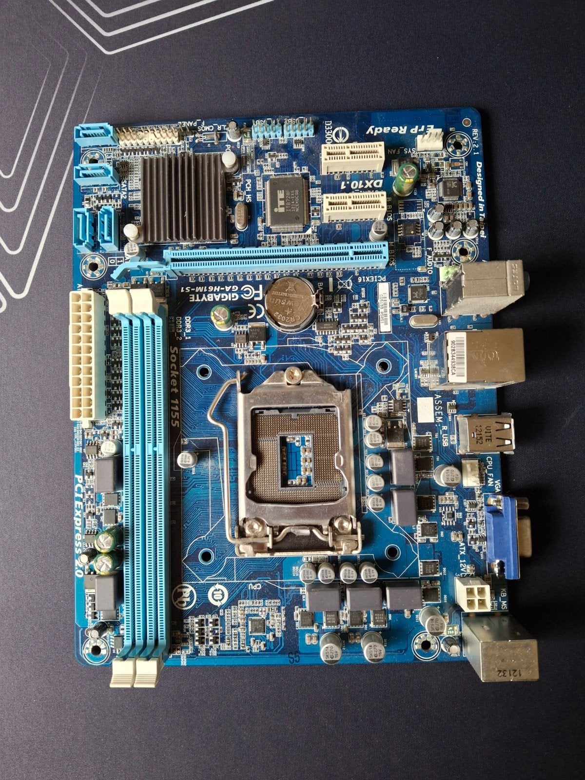 Gigabyte GA-H61M-S1 moederbord, Computers en Software, Gebruikt, DDR3, Ophalen of Verzenden, Micro-ATX