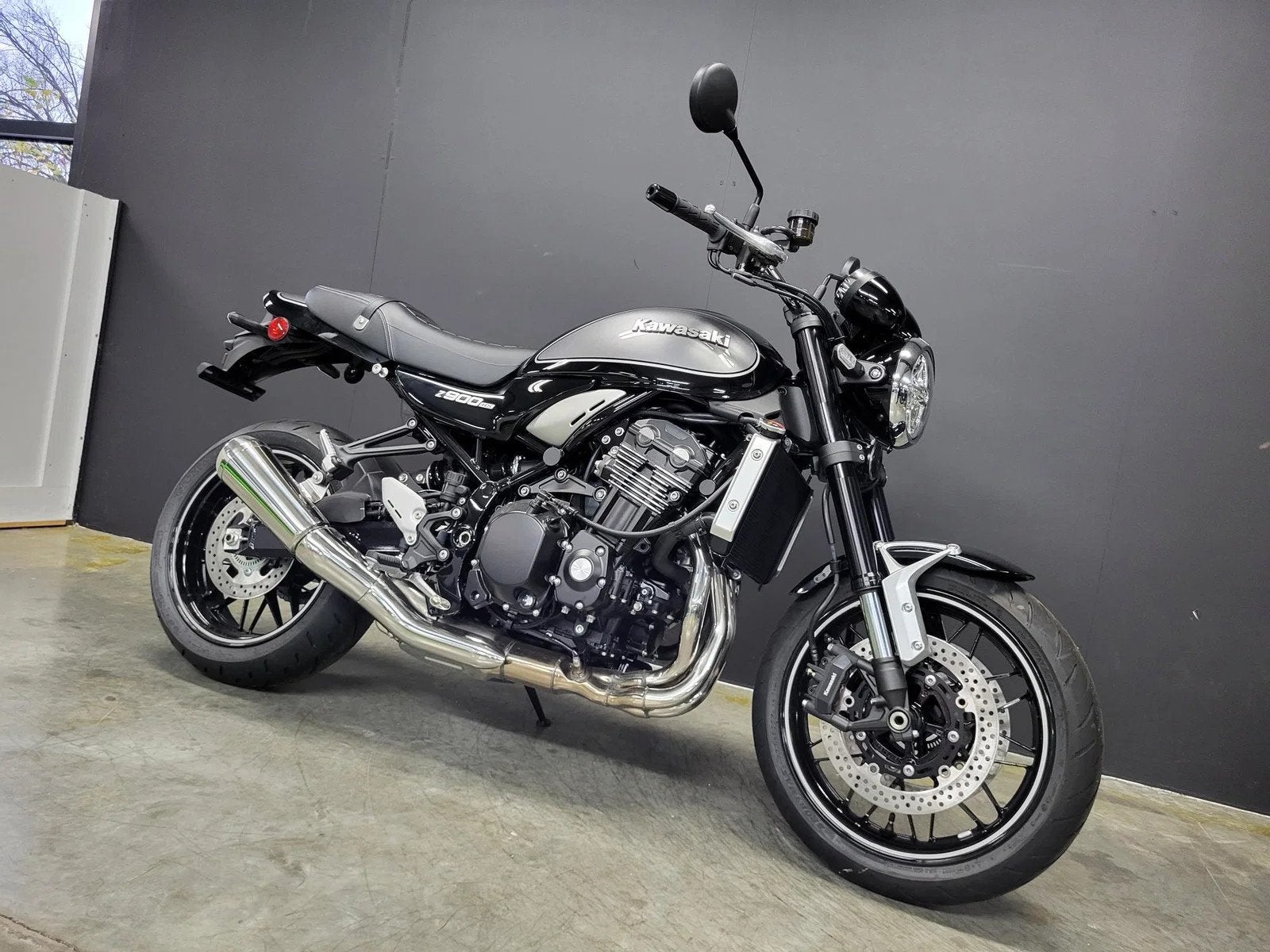 Kawasaki Z 900 RS in absolute nieuwstaat (BTW aftrekbaar), 900 cc, Meer dan 35 kW, Overig, Handgeschakeld