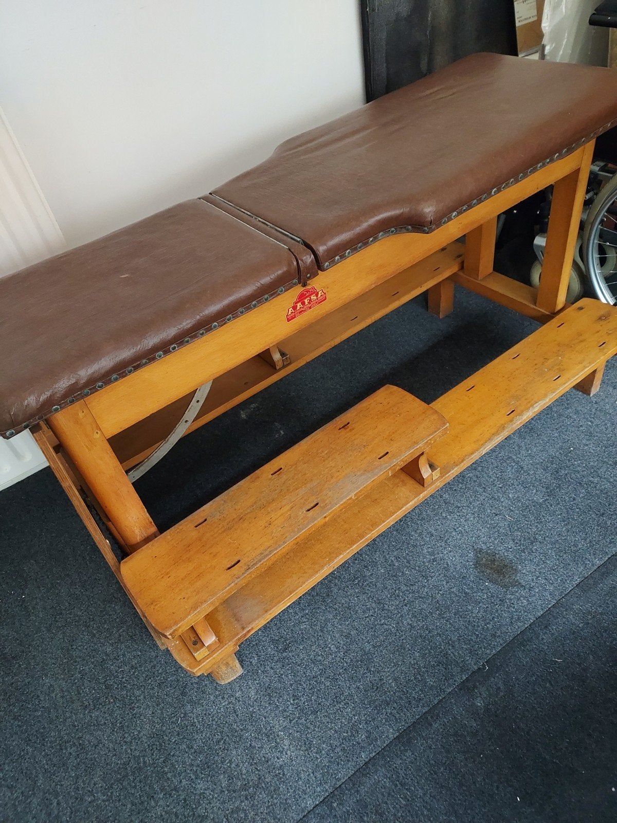antieke massagetafel, Sport en Fitness, Ophalen, Massagetafel