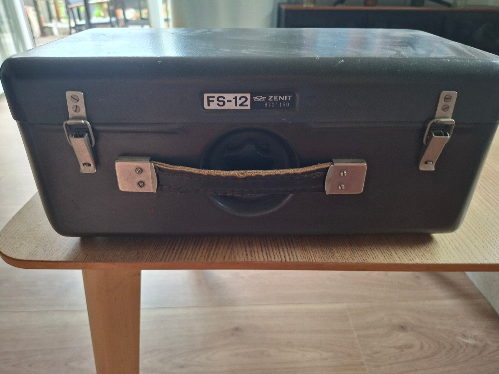 tair 12 fs m42 objectif, Enlèvement
