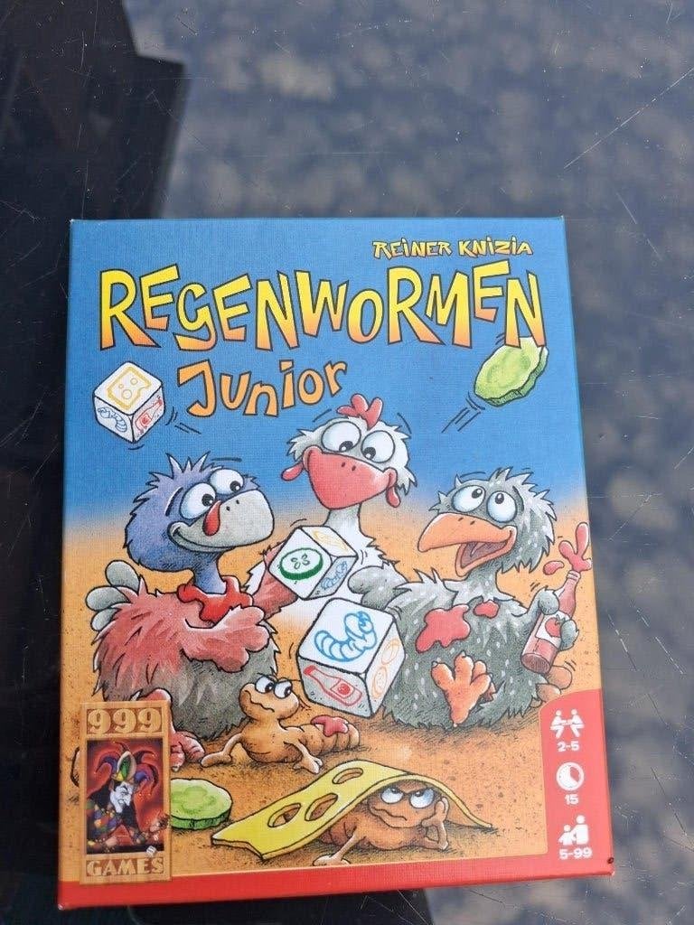 Regenwormen junior 999 games dobbelspel, Hobby en Vrije tijd, Gezelschapsspellen | Overige, Drie of vier spelers, Ophalen, Zo goed als nieuw