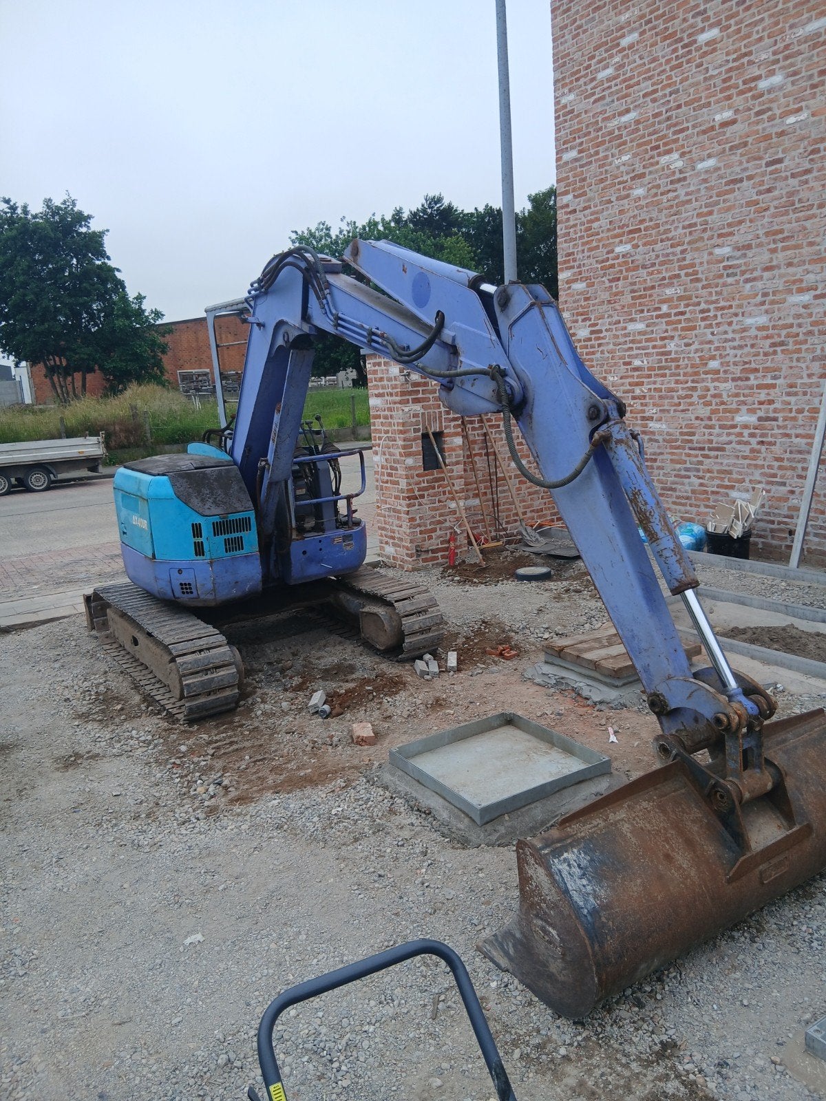 airman  4 t, Articles professionnels, Machines & Construction | Grues & Excavatrices, Enlèvement, Grue