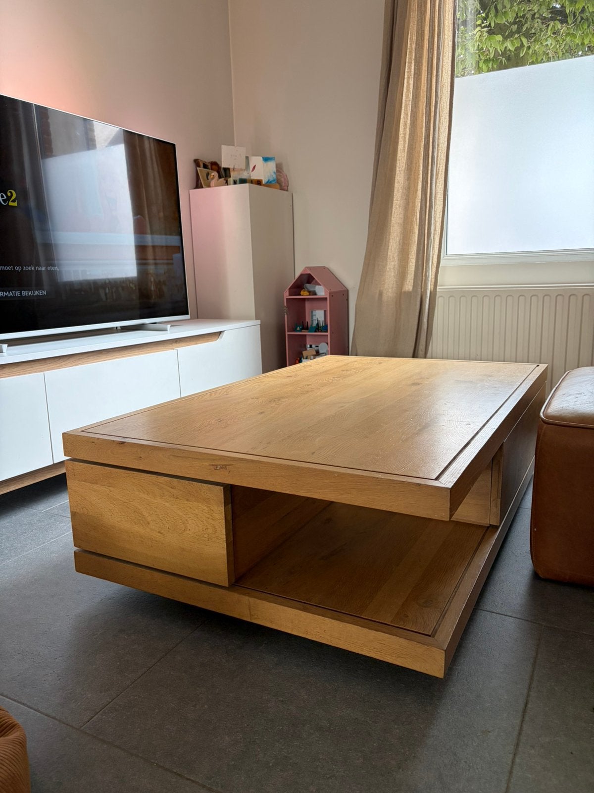 Massief eiken salontafel, Ophalen, Zo goed als nieuw