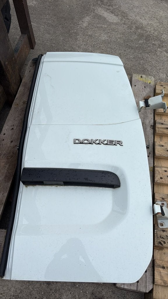 Porte arrière droite Dacia Dokker, Dacia, Enlèvement, Utilisé, Porte