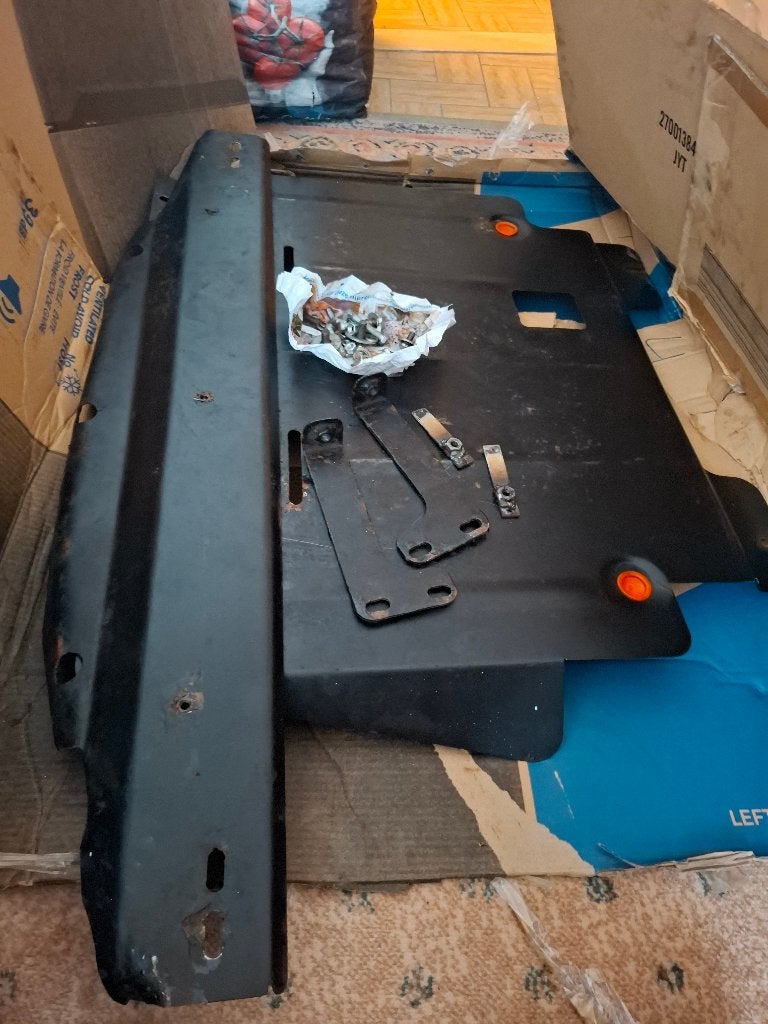 Ik verkoop een metalen motorbescherming, Auto-onderdelen, Overige Auto-onderdelen, Ophalen of Verzenden, Gebruikt, Ford