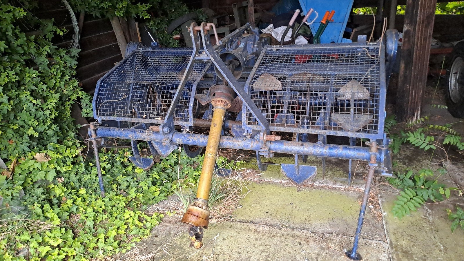 spitmachine, Enlèvement, Utilisé