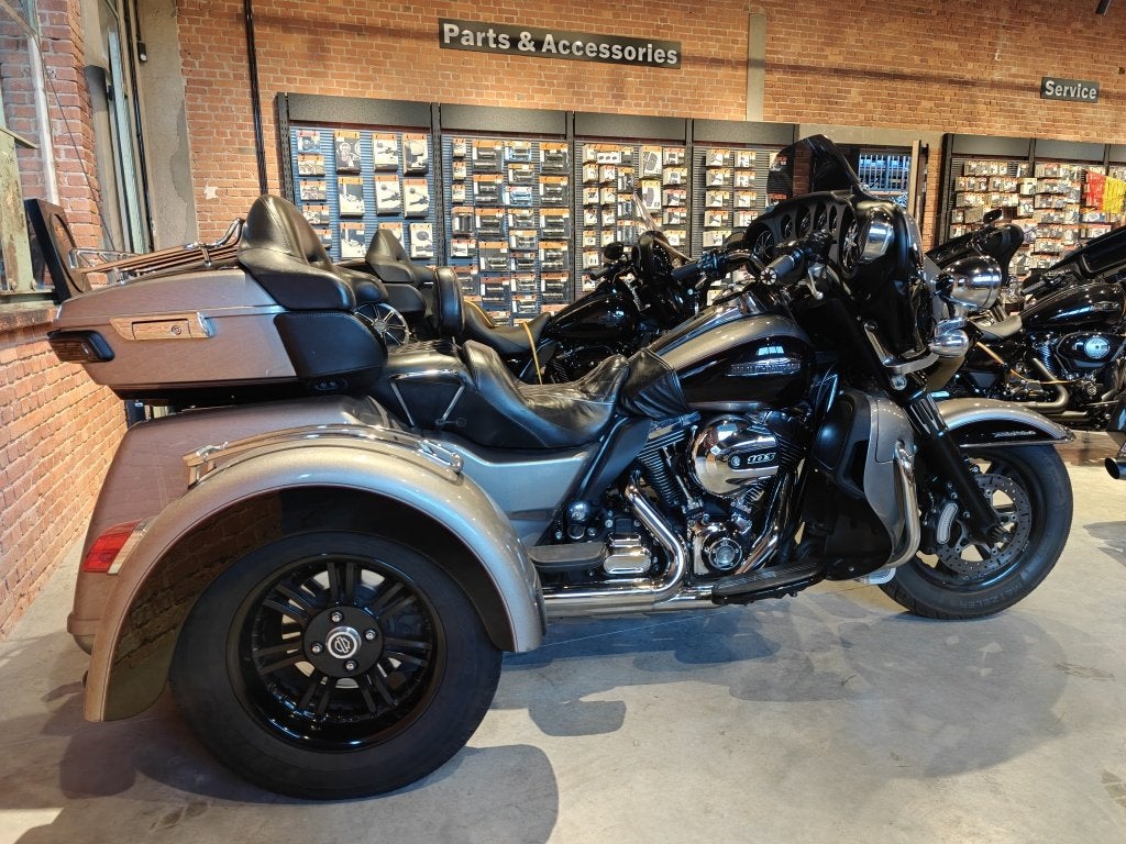 Harley-Davidson TRIKE Tri-Glide (bj 2016), ABS, Meer dan 35 kW, Overig, Gentweg 32
9940  Evergem