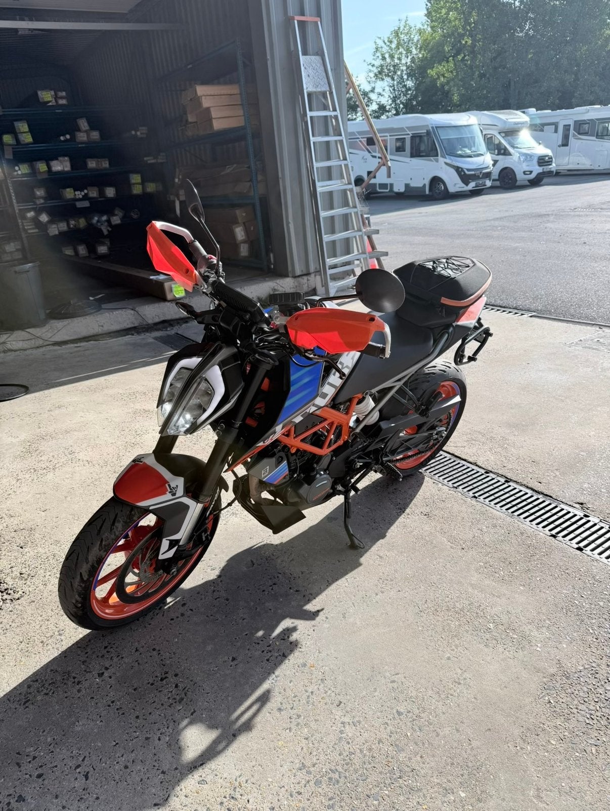 KTM Duke 125CC, Motoren, Occasion, 125 cc, 11 kW of minder, 1 cilinder