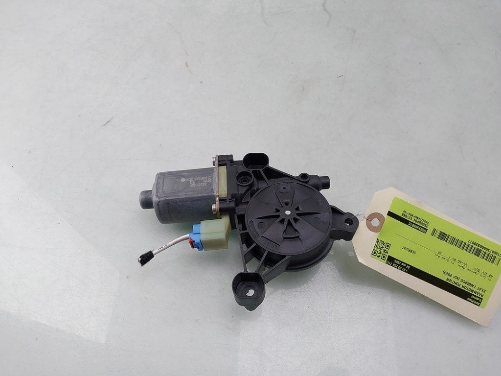 MOTEUR LEVE VITRE ELECTRIQUE Seat Tarraco (01-2018/05-2024), Autos : Pièces & Accessoires, Carrosserie & Tôlerie, Utilisé, Seat