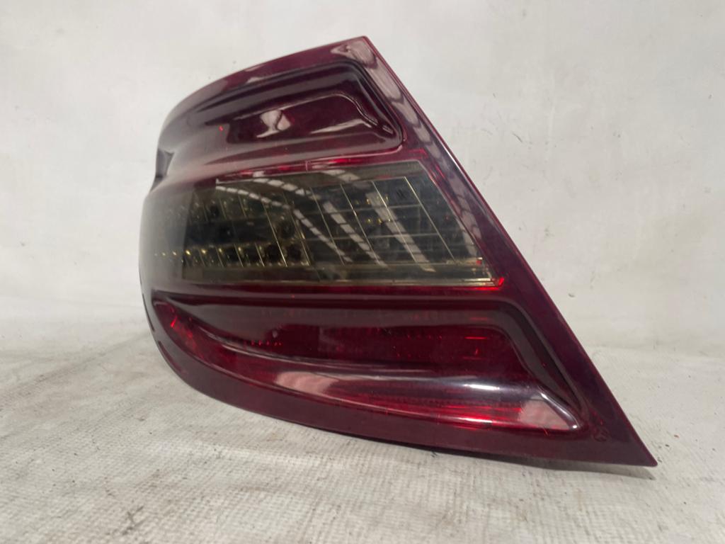 Feu arriere gauche MERCEDES CLASSE C W204 204 820 19 64 R, Autos : Pièces & Accessoires, Enlèvement, Utilisé, BMW