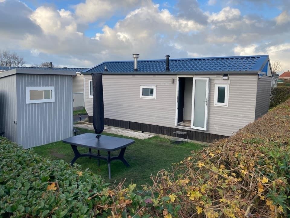Volledig gerenoveerde caravan (te verwijderen), Tot en met 4
