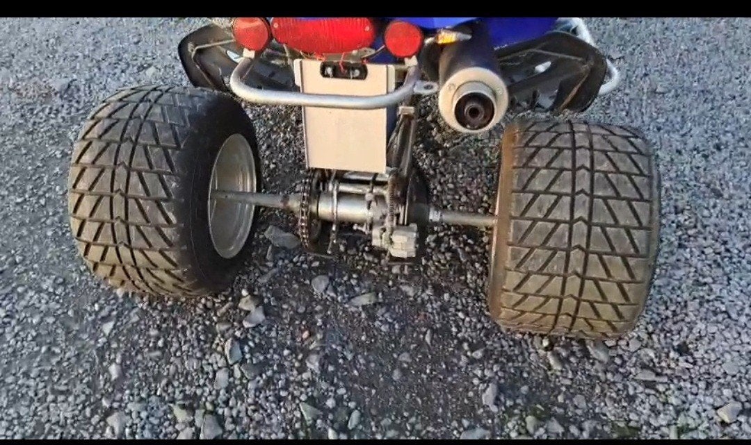 Quad raptor 350 4 temps marche arrière elargiseur banshhee