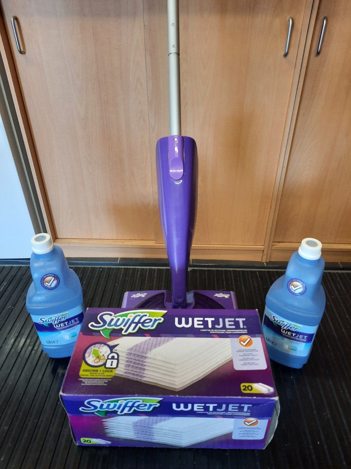 Swiffer Wetjet, Ophalen